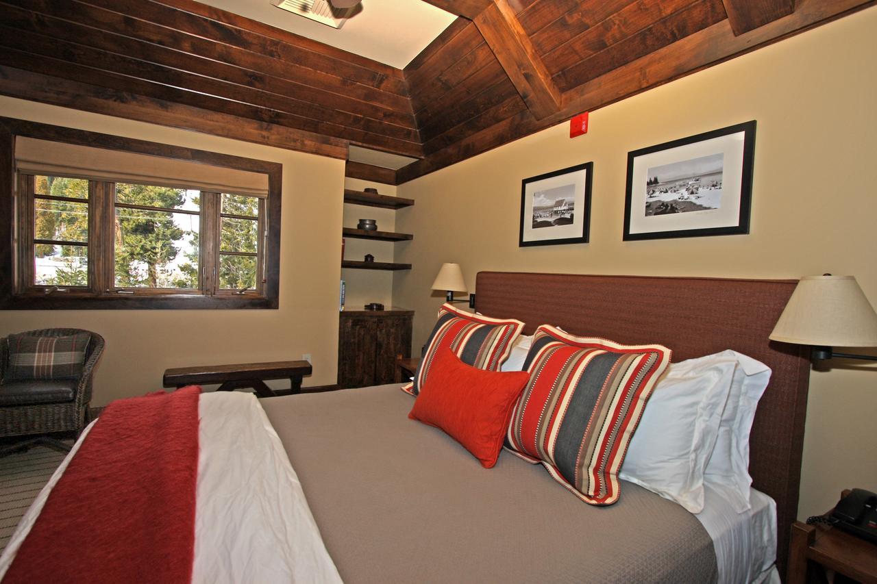 West Shore Cafe And Inn Homewood Екстериор снимка